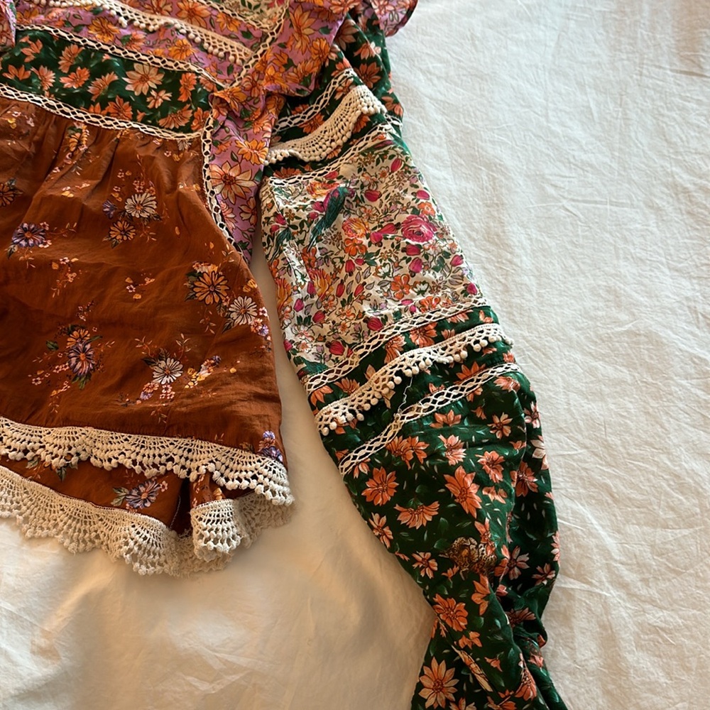 Farm Rio ruffle patterned top - Picture 3 of 5